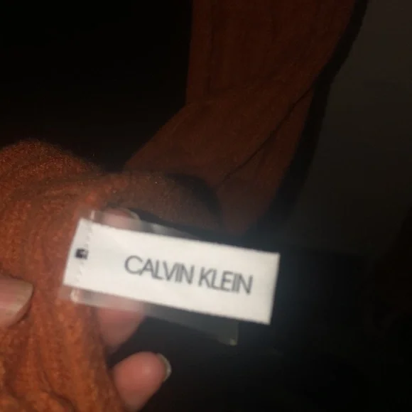 Calvin Klein scarf - Picture 4 of 5